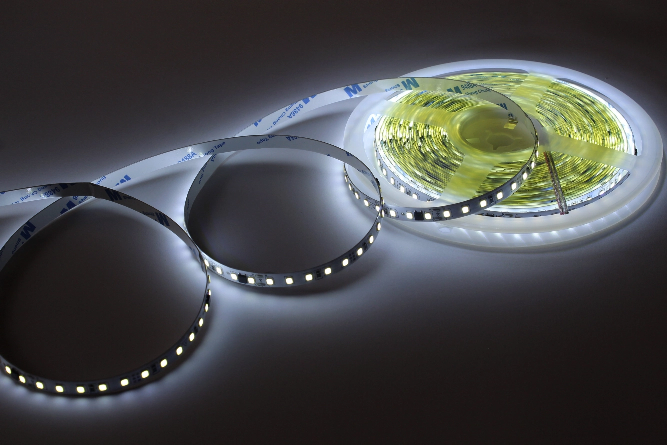 ریسه نواری ۲۲۰ولت تراکم ۱۲۰ حلقه ۱۰ متری